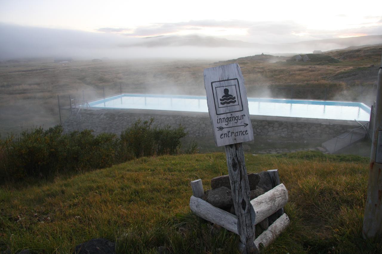 Hotel Laugarholl With Natural Hot Spring Хоульмавик Экстерьер фото